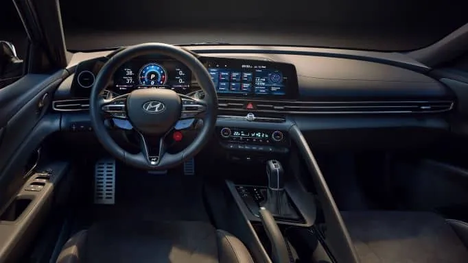 2022 Hyundai Elantra Interior